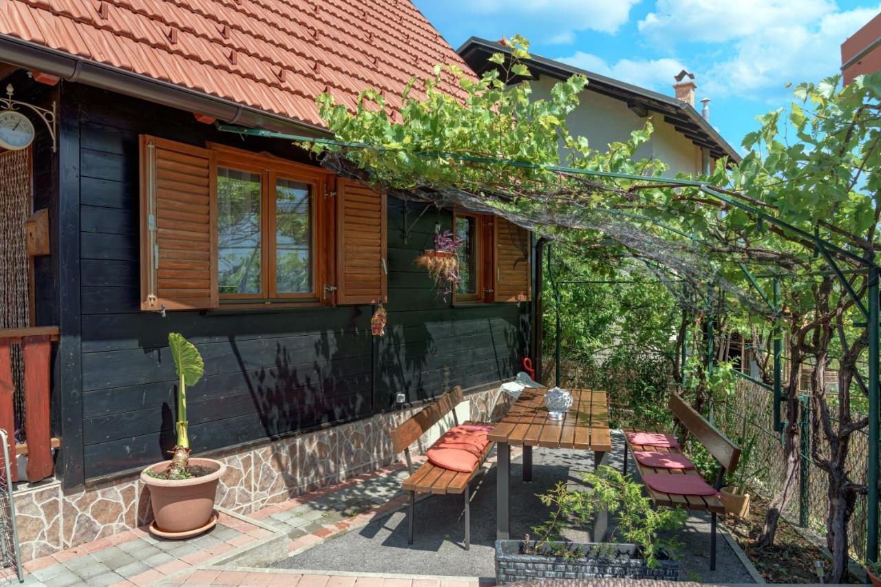 Kuca Za Odmor Rukova Hiza Villa Donja Stubica Exteriör bild